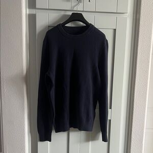 Men's Navy Sweater